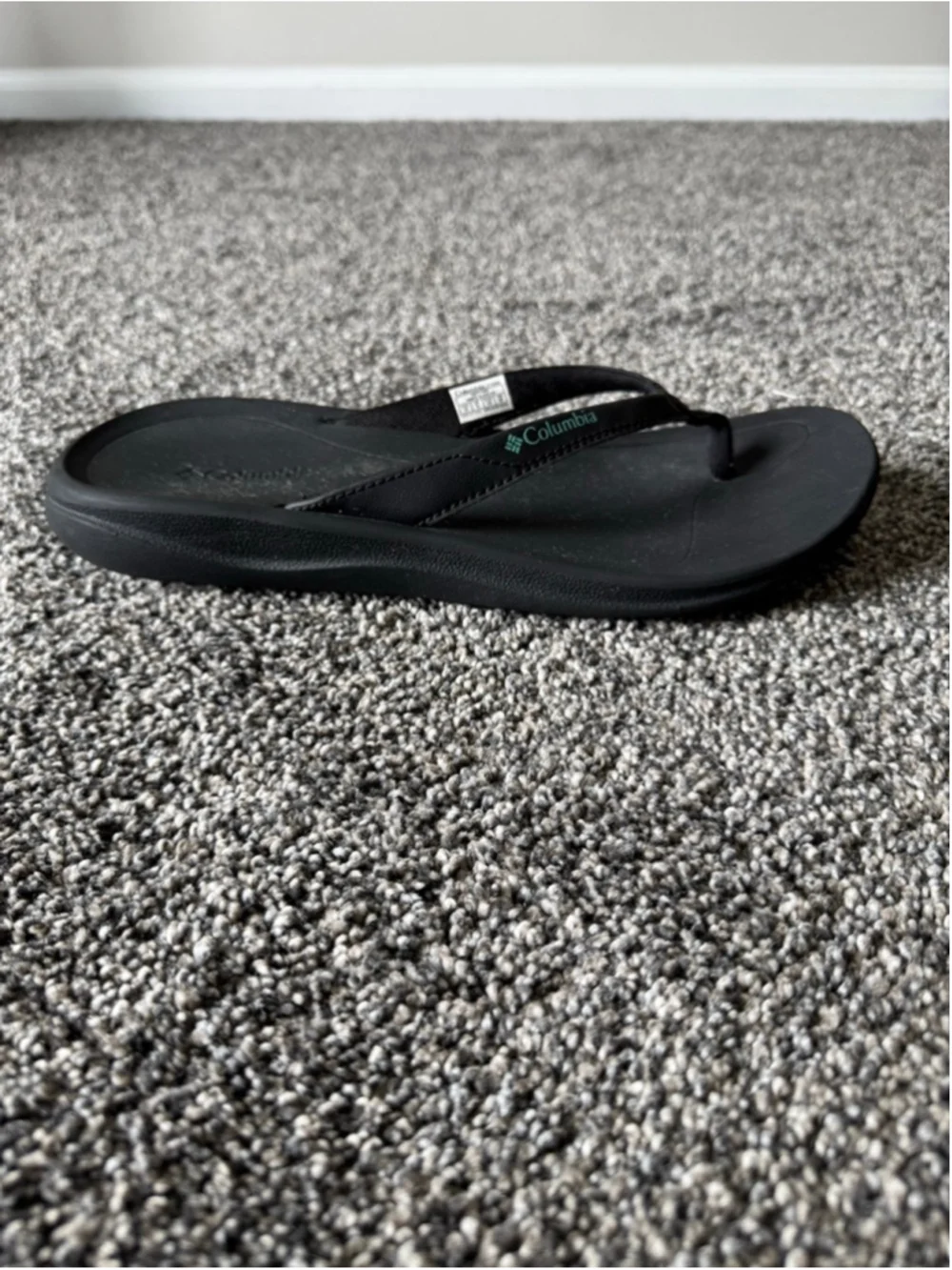 Women's Columbia Black Sandals Size 11